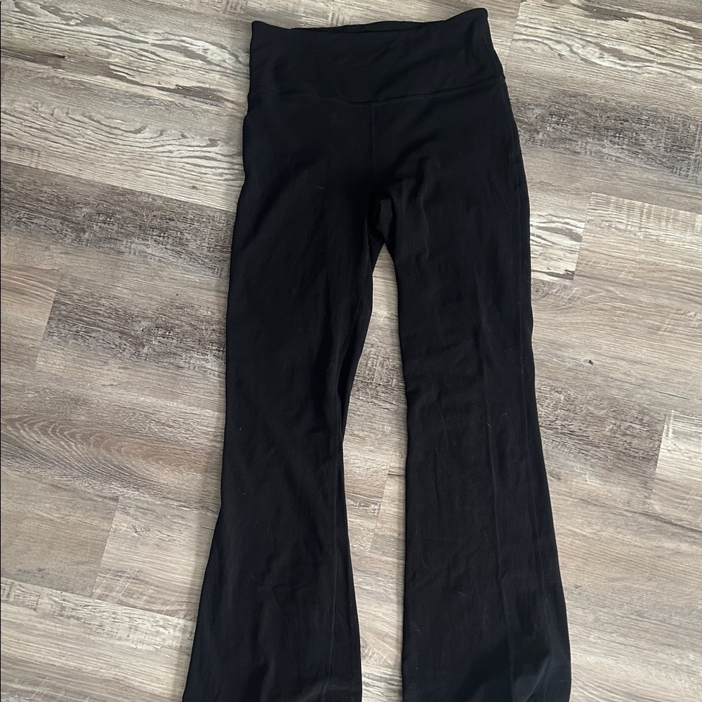 Lululemon Groove Nulu Flare Legging